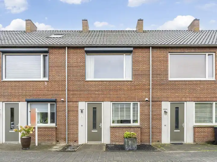 Tussenwoning te koop: Witte de Withstraat 6, De Kruiskamp 'S-Hertogenbosch