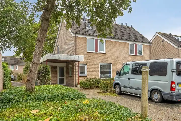Corner house for sale: Witte Put 50, Nuenen-Zuid Nuenen