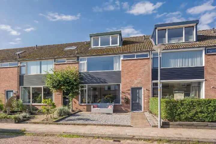Tussenwoning te koop: Wittenburg 141, Paasbos-west Nijkerk