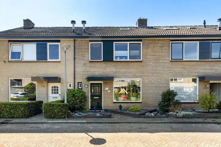 Tussenwoning te koop: Wittenburg 41, Paasbos-west Nijkerk