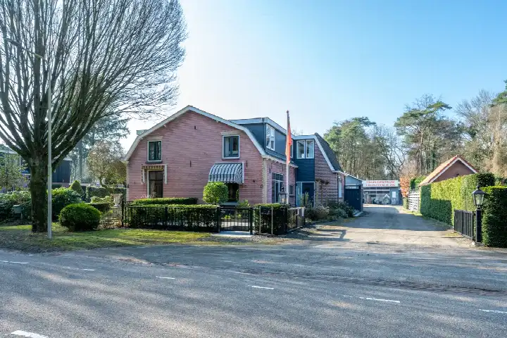 Twee-onder-één-kap te koop: Woestduinlaan 35, Doorn-Noordwest Doorn