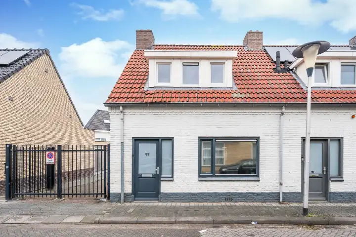 Corner house for sale: Wolfstraat 97, Heipoort Helmond