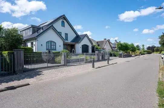 Vrijstaande woning te koop: Woubrugseweg 5, Woubrugseweg Alphen Aan Den Rijn