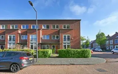 Corner house for sale: Wout van Heusdensingel 1, Nesselande Rotterdam
