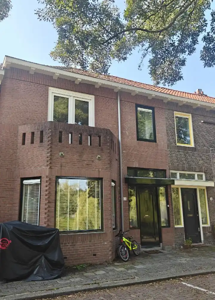 Tussenwoning te koop: Wouwerlaan 3, Overschie Rotterdam