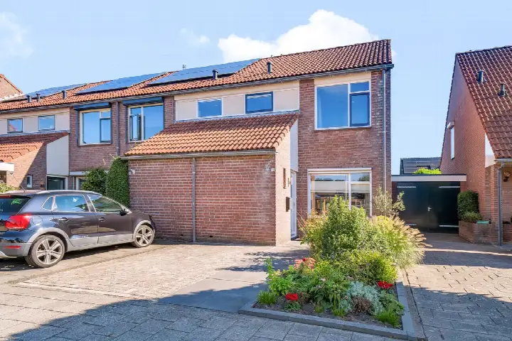 Tussenwoning te koop: Wulp 75, Het Raan Oost Raalte