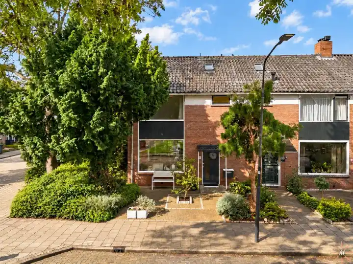 Hoekwoning te koop: Wulpenlaan 1, Zuiderwaard-Westerheul Vinkeveen