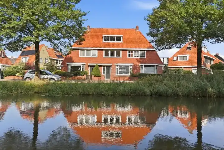 Tussenwoning te koop: Ypeijsingel 30, Franeker It Stiselplak Franeker