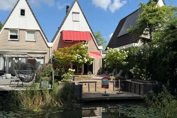 Terraced house for sale: Zaagmolen 20, Molenbuurt Capelle Aan Den Ijssel
