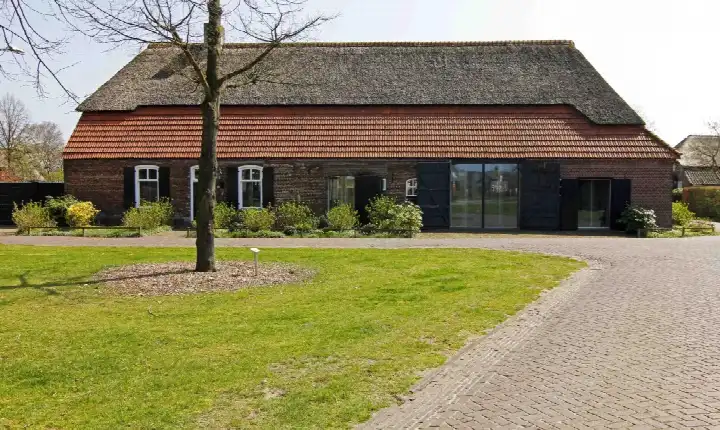 Vrijstaande woning te koop: Zaalstraat 6, Leenderstrijp Leende