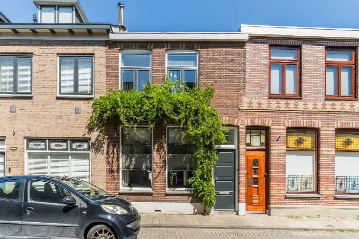 Terraced house for sale: Zandbergweg 103, Zandberg Breda