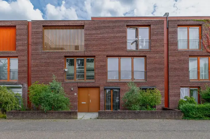 Terraced house for sale: Zandhaai 11, Zandrijk Eindhoven