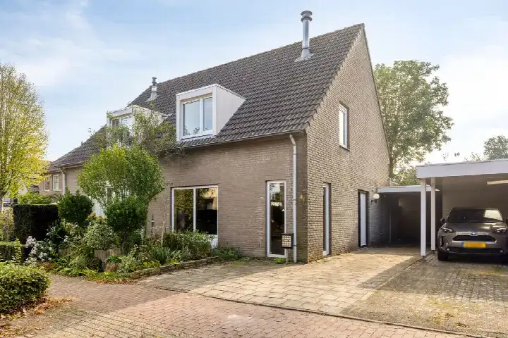 Semi-detached for sale: Zandhorst 41, Lage Mierde Lage Mierde