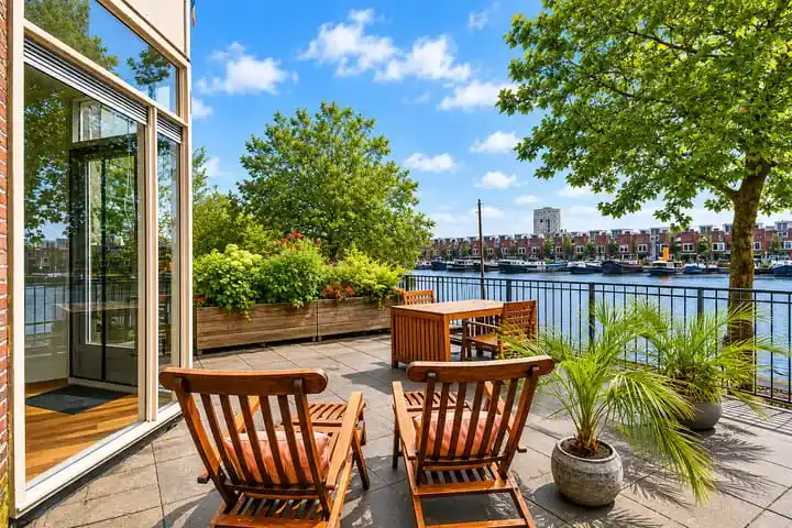 Apartment for sale: Zeeburgerkade 614, Architectenbuurt Amsterdam