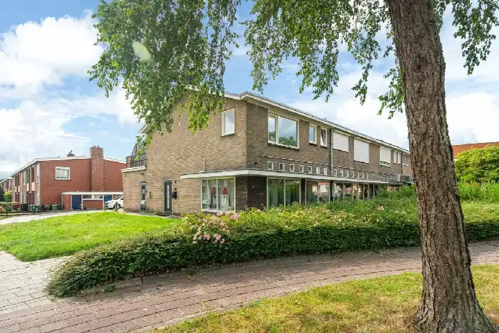 Appartement te koop: Zeeheldenstraat 17, Zeeheldenbuurt Winschoten