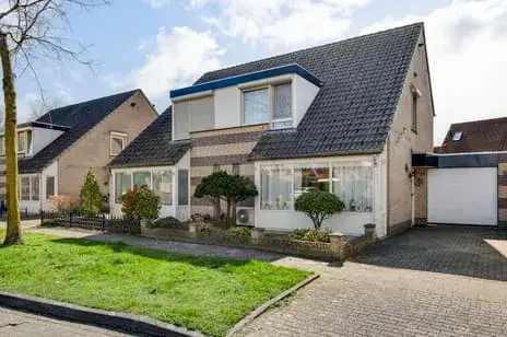 Tussenwoning te koop: Zeelenweg 33, Brouwhuis-Dorp Helmond