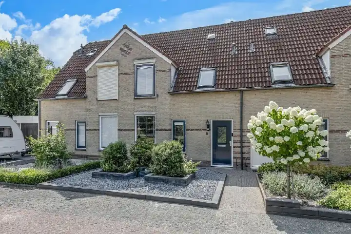 Tussenwoning te koop: Zeemanhof 5, Corlaer Nijkerk