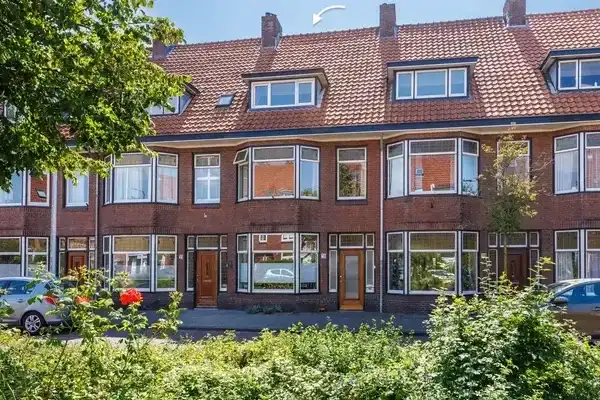 Terraced house for sale: Zeemanlaan 31, Professorenwijk-West Leiden