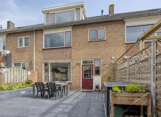 Tussenwoning te koop: Zeestraat 43, Torenveld Zevenbergen