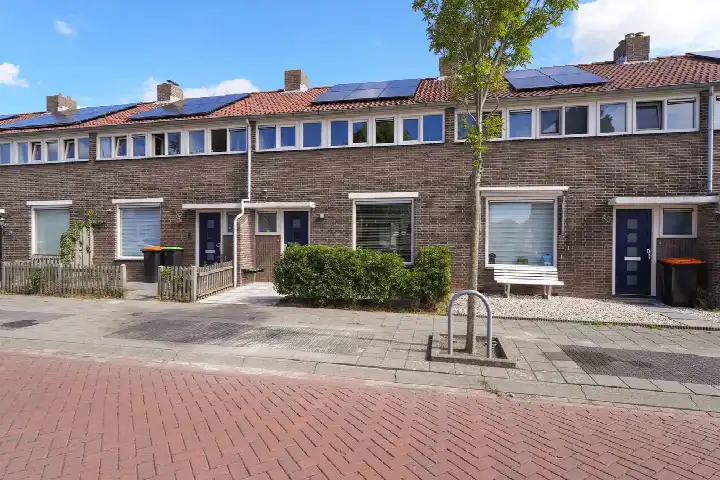 Tussenwoning te koop: Zeewijksingel 70, Kern Oost-Souburg West Oost-Souburg
