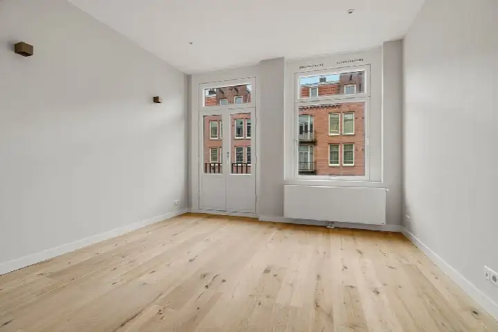 Apartment for sale: Zeilstraat 22-2, Schinkelbuurt-Noord Amsterdam