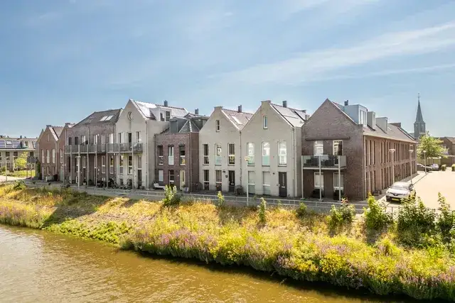 Tussenwoning te koop: Zellingkade 8, Gouderak Gouderak