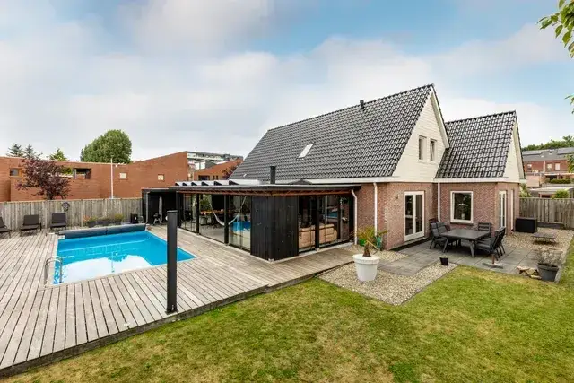 Detached house for sale: Zellingstraat 73, Pernis Pernis Rotterdam