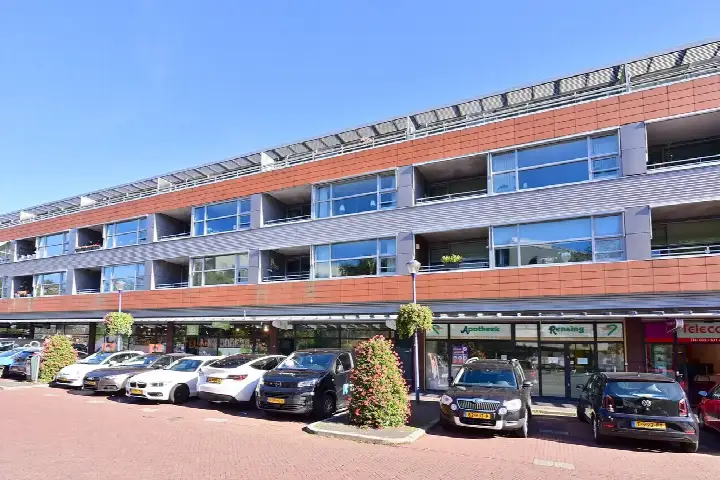 Apartment for sale: Zenderstraat 244, Astronomische Buurt Hilversum