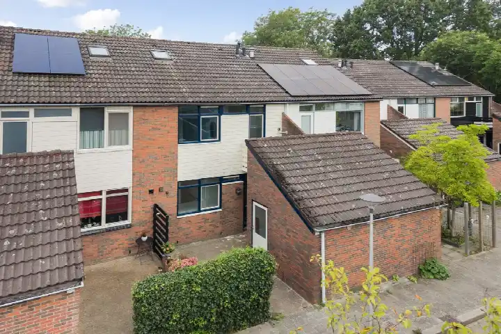 Tussenwoning te koop: Zenegroen 145, Aldlân-Oost Leeuwarden