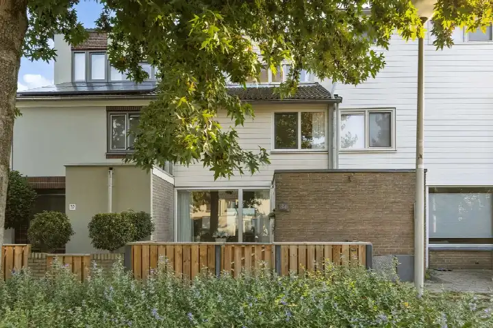 Tussenwoning te koop: Zesde Haren 34, De Haren 'S-Hertogenbosch