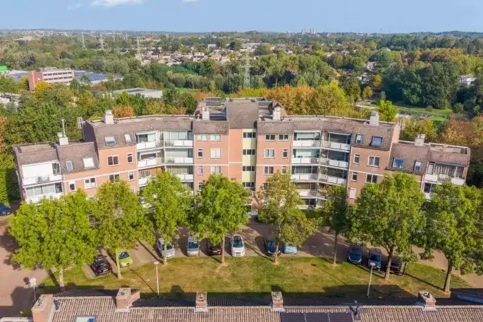 Appartement te koop: Zeskant 111, Zeswegen Heerlen