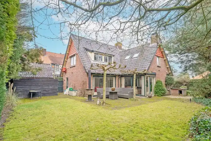 Vrijstaande woning te koop: Zevenenderdrift 4, Laren-Centrum Laren (Nh)