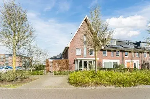 Hoekwoning te koop: Zijdevlinder 117, Spoorkamp/De Terrassen Nijkerk