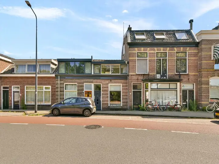 Tussenwoning te koop: Zijlsingel 64, De Waard Leiden