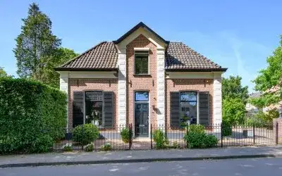 Detached house for sale: Zilverakkerweg 1, Dieren-West boven spoorlijn Dieren