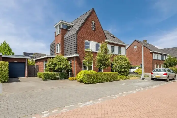 Twee-onder-één-kap te koop: Zilveresdoorn 5, Cuijk Heeswijkse Kampen Cuijk