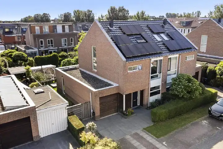 Twee-onder-één-kap te koop: Zilverschoonlaan 72, Vleuterweide-West Vleuten