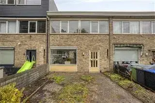 Tussenwoning te koop: Zonnedauwhoek 14, Kogerveld Zaandam