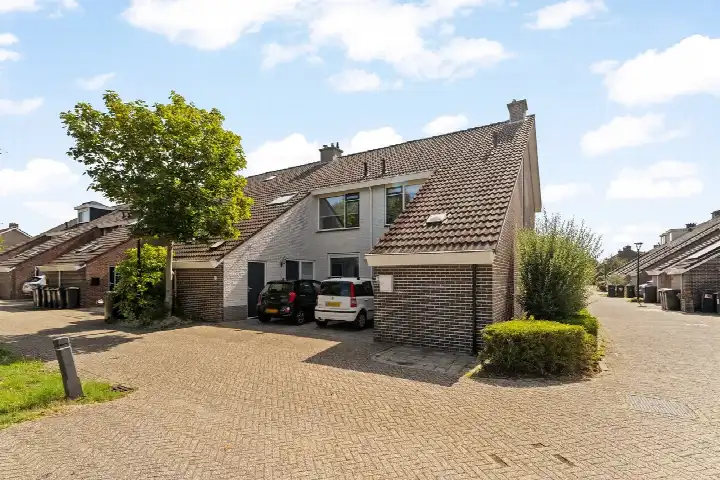 Hoekwoning te koop: Zonnekant 2, Grashoek Noordwijk (Zh)