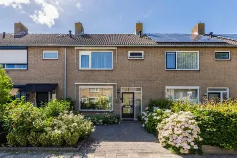 Terraced house for sale: Zonnekroon 21, Hofland Mijdrecht