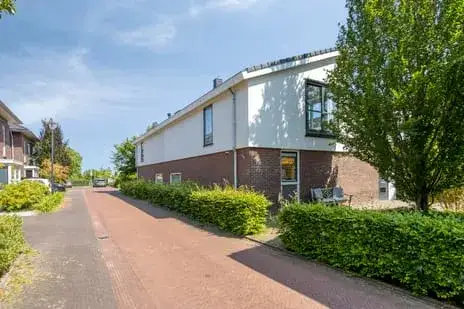 Terraced house for sale: Zoutershof 38, Roelofarendsveen Roelofarendsveen