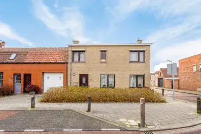 Corner house for sale: Zoutestraat 84, Carmel Hulst