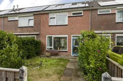 Tussenwoning te koop: Zoutmanstraat 25, Woonkern maasdijk Maasdijk