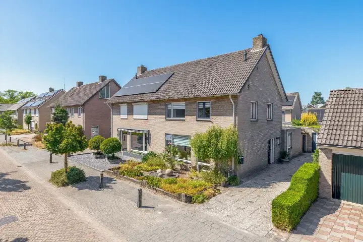 Semi-detached for sale: Zr Persoonsstraat 15, Mariahout Mariahout