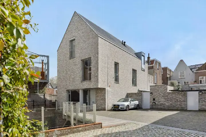 Hoekwoning te koop: Zuid Willemsvaart 207, Binnenstad oost 'S-Hertogenbosch