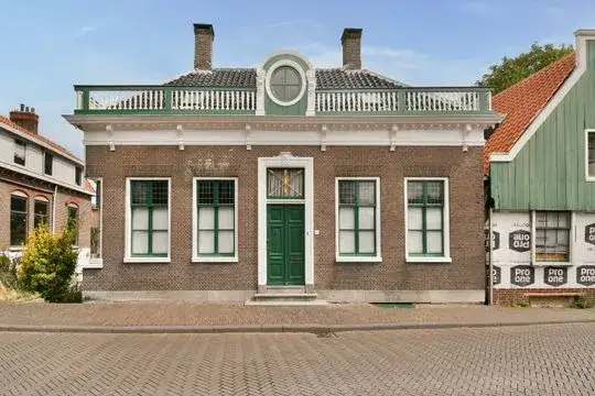Detached house for sale: Zuiddijk 119, Prins Hendrikbuurt Zaandam