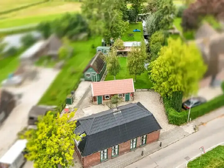 Vrijstaande woning te koop: Zuideinde 69, Nieuwkoop Lintbebouwing Nieuwkoop
