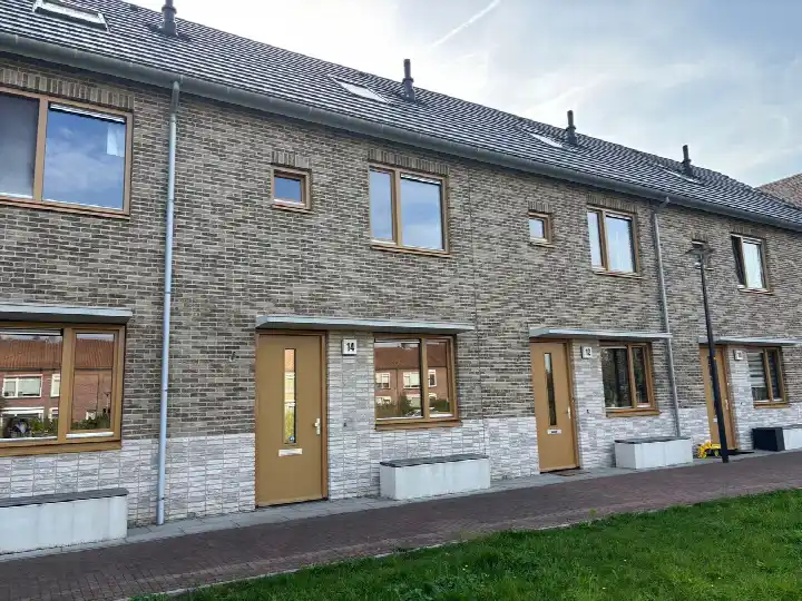 Tussenwoning te huur: Zuiderkruisstraat 14, Twekkelerveld Enschede