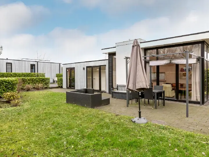 Vrijstaande woning te koop: Zuiderweg 2R0032, Halfweg Omgeving Halfweg
