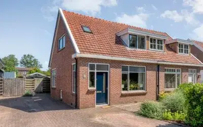 Corner house for sale: Zuiderweg 55, Venesluis Hoogeveen